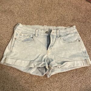 Old Navy light wash jean shorts